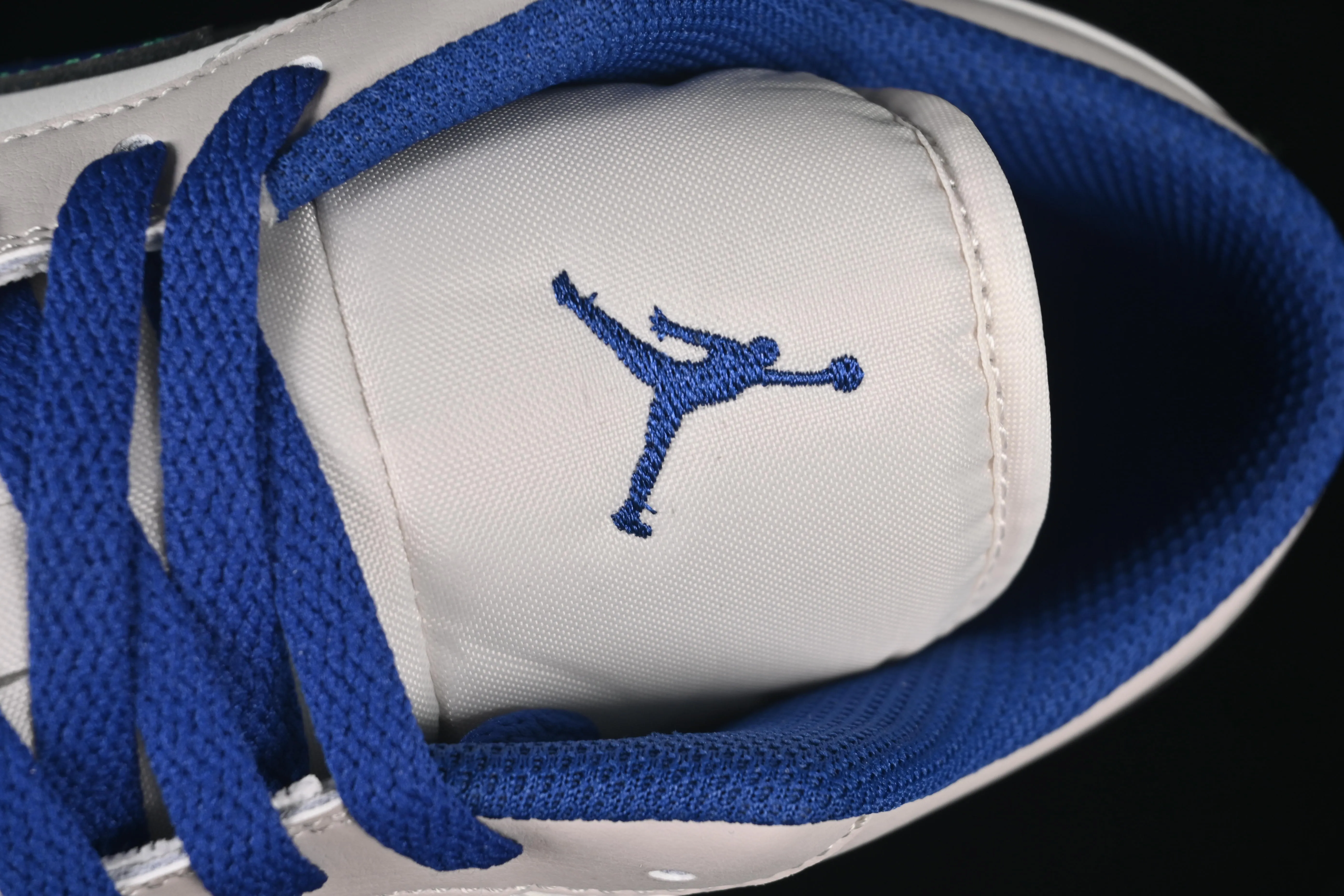 All categories Air Jordan Jordan series basketball shoes Air Jordan 1 Low Air Jordan 1 Low AJ1 Joe 1 blue and green color matching low-top cultural casual sneakers 553558-147